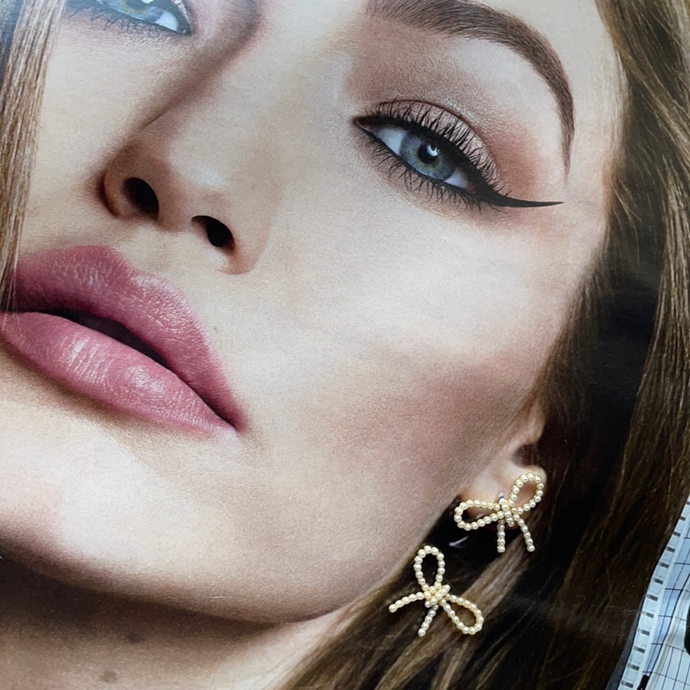 Butterfly earring ❤️👧 - Picture 2 of 5
